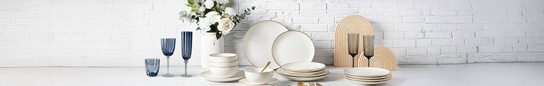 مستلزمات المائدة